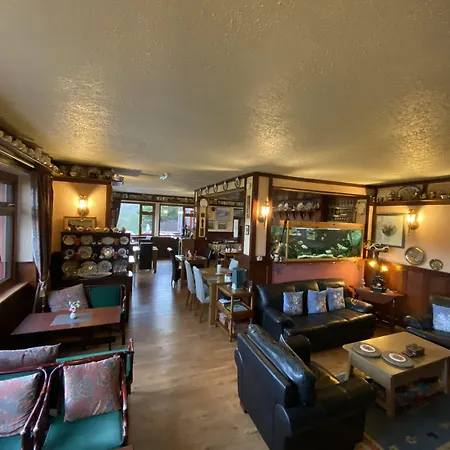 Kylemore Pass Hotel-3