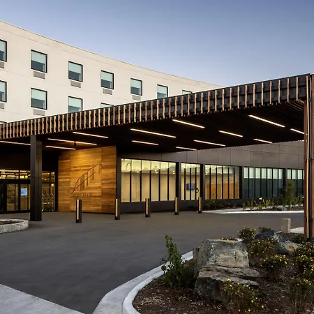 Wyndham Garden Winnipeg Airport-2