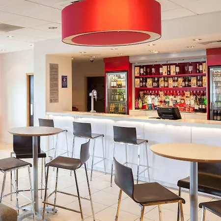 Travelodge Maidstone Central-2