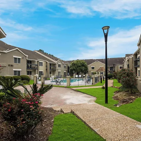 Mainstay Suites Savannah Midtown-2
