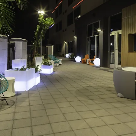 Aloft By Marriott Glendale At Westgate-2