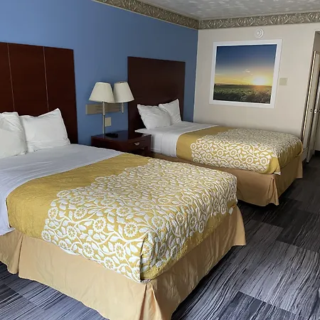 Royal Inn & Suites-2