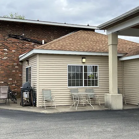 Town & Country Motel-2