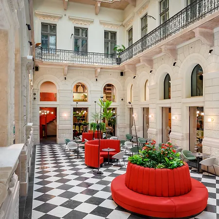 Hotel Oktogon Haggenmacher by Continental Group-2
