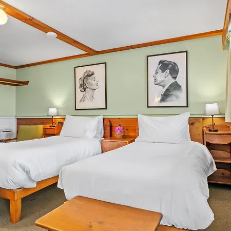 Mid-Town Motel-2