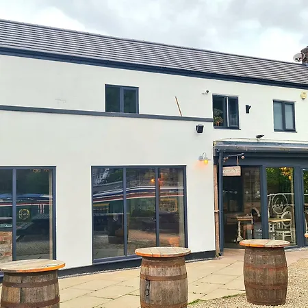 The Waterside Bar Rooms & Restaurant-2