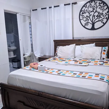 Hostal Marbella 47-2