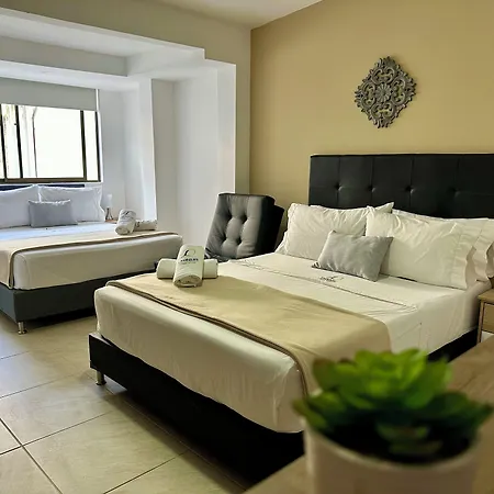 Laureles Guest House Lgh Hotel-3