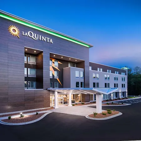 La Quinta Inn & Suites By Wyndham Wisconsin Dells- Lake Delton-3