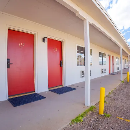 Holiday Motel Lordsburg I-10-3