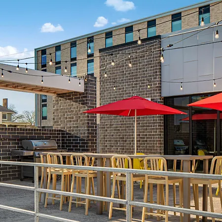 Home2 Suites By Hilton Des Moines At Drake University-2