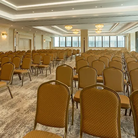 Astoria Grand Hotel-3