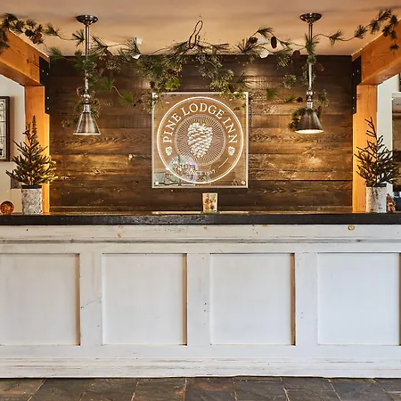 3 Pines Lodge Muskoka-3