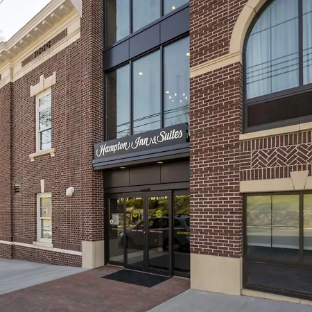 Hampton Inn & Suites Huntington Downtown, Ny-2