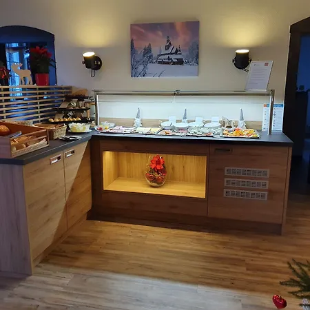 Hotel Waldrausch-2