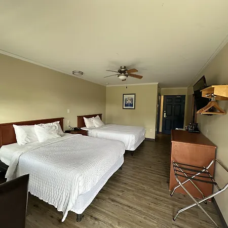 Travellers Inn Fredericton Nb-3