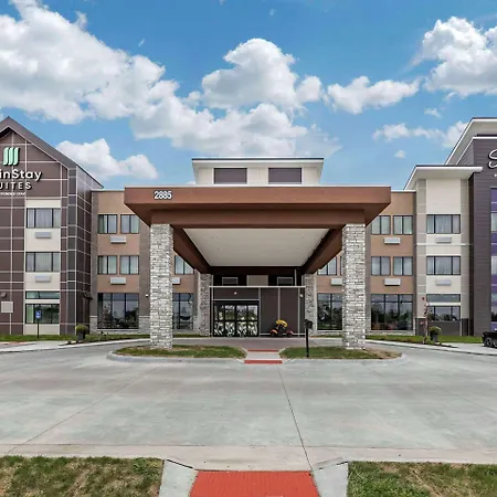 Mainstay Suites Milwaukee-Franklin-2