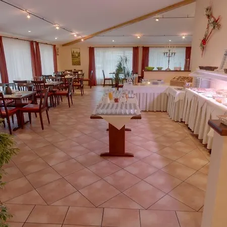 Hotel Garni Stadt Friedberg-3