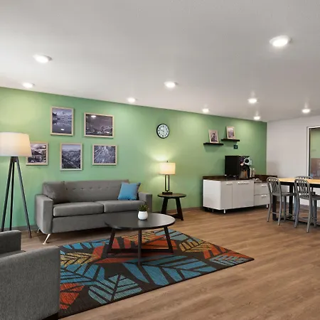 Woodspring Suites Greeley-3