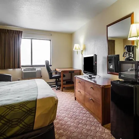 Quality Inn Janesville North-3