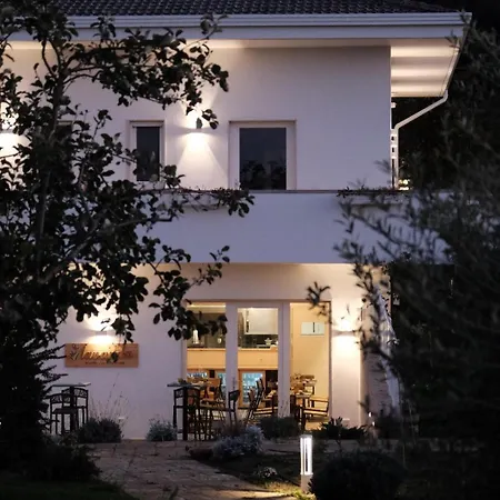 L'Amarena Garden House-2