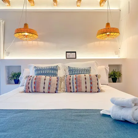 Moona Hostal Altea-3