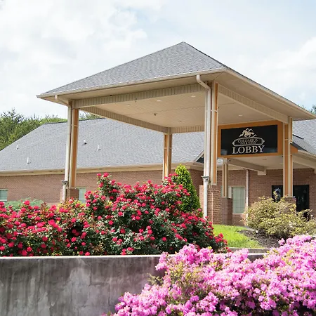 Columbus Inn And Suites-2