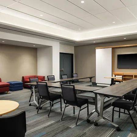 Hyatt House La - University Medical Center-2