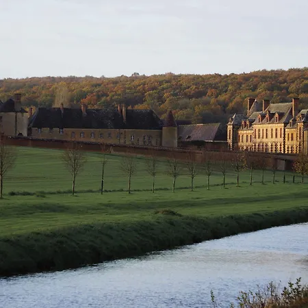 Chateau De La Riviere-3