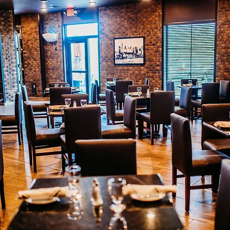 Cobblestone Hotel & Suites International Falls-2