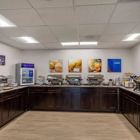 Comfort Inn & Suites Bennett-2