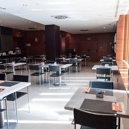B&B HOTEL Elche-3