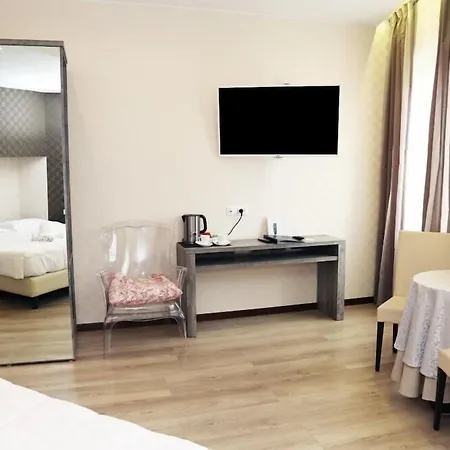 Hotel Globo Suite-Correnti Hotels-3