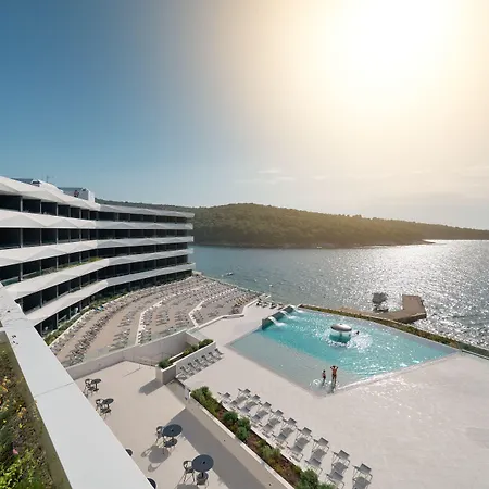 Grand Hotel View-3