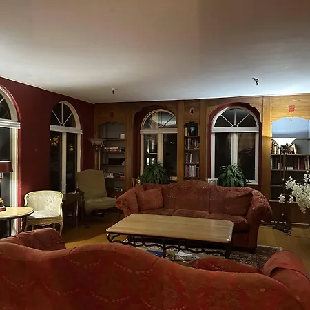 The Oaks B&B Hotel And Spiritual Center-3