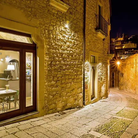 Locanda Don Serafino Historical Boutique Hotel-2