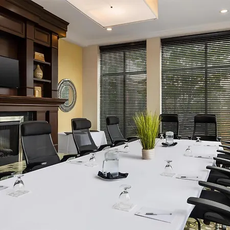 Hilton Garden Inn Toronto/Ajax-2