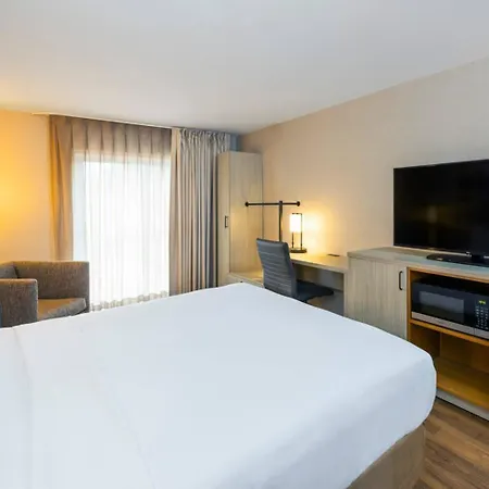Comfort Inn Truro-3