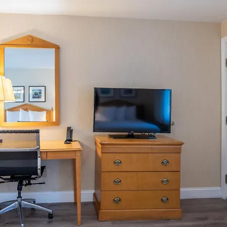 Port Inn And Suites Portsmouth, An Ascend Collection Hotel-3