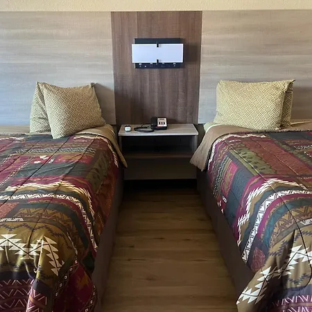 Booneslick Lodge - Neosho-2