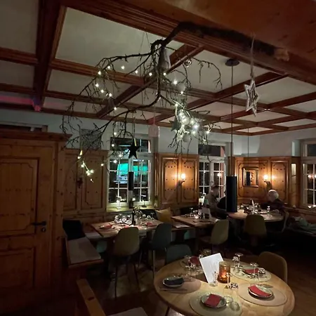 Hotel&Restaurant Grüner Baum Merzhausen-2