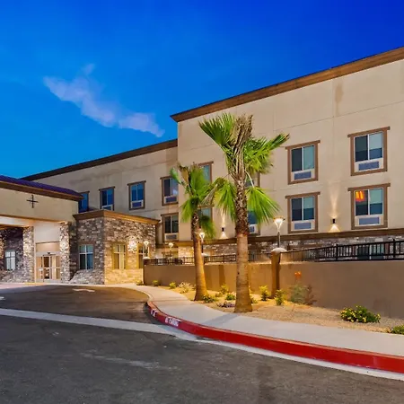 Best Western Plus New Barstow Inn & Suites-3