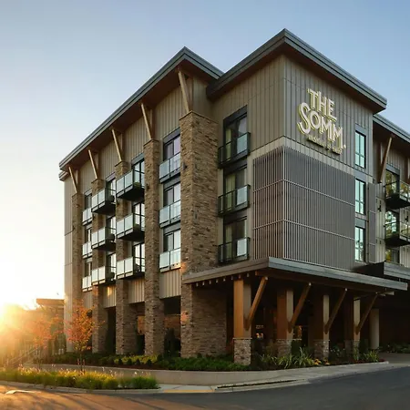 The Somm Hotel & Spa, Autograph Collection-3