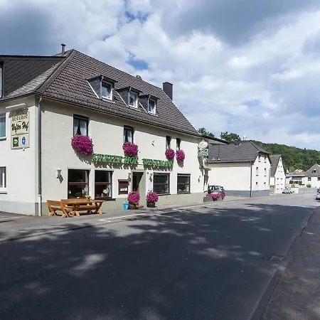 Urfter Hof Garni-3