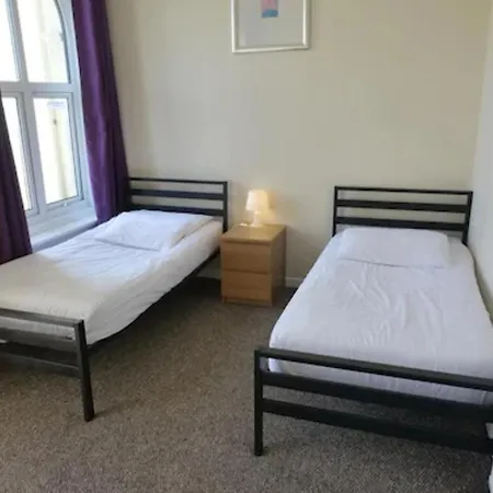 Esplanade Hotel - Clacton On Sea, Beachfront Hotel By Oyo-3