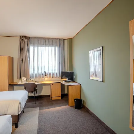 Tulip Inn Turin South-3