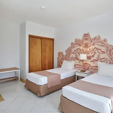 Hotel Apartamento Do Golfe-2