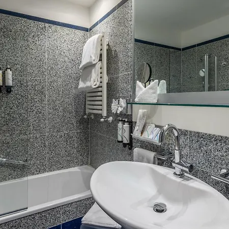 Best Western Plus Hotel Universo-3