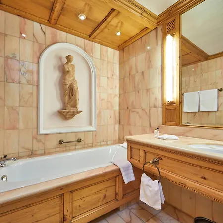 Parkhotel Wallgau 4 Sterne Superior Alpenjuwel mit Spa Genuss, Golf&Wellness in der Karwendel-Region Tradition trifft Eleganz im stilvollen Rückzugsort-2