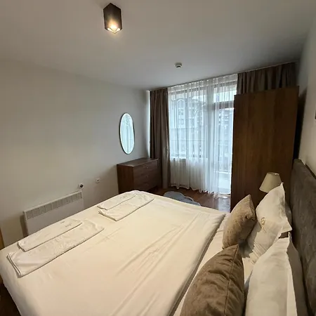 Elegant Lux Hotel-3